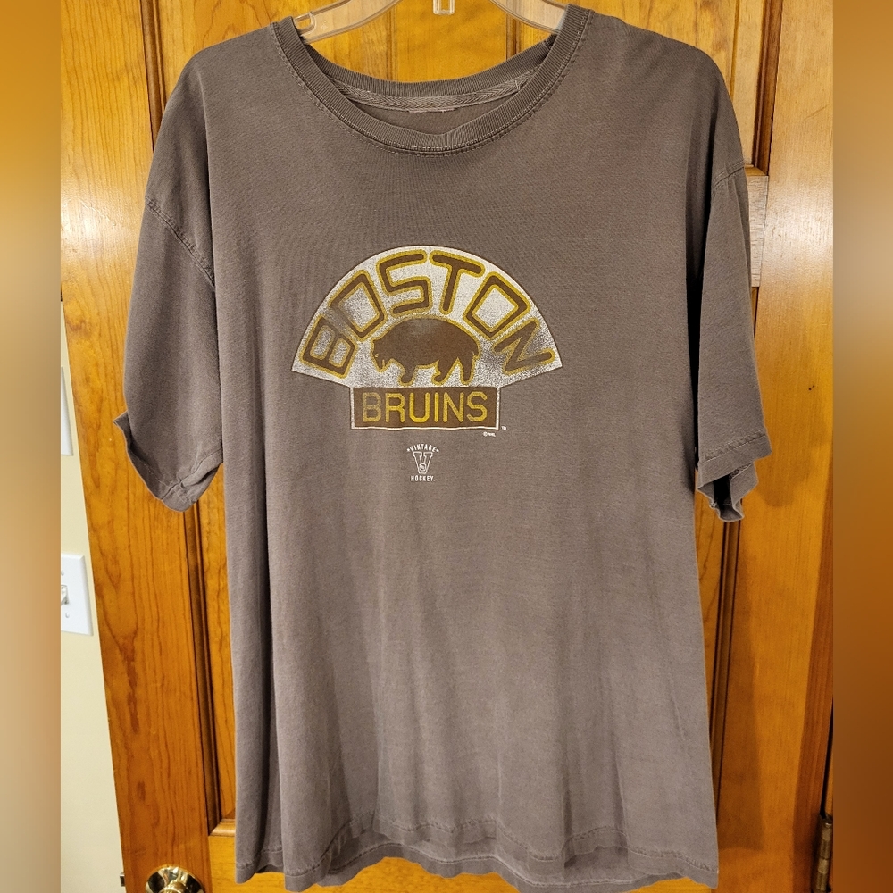Boston Bruins tag less t-shirt